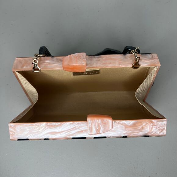 Tuckernuck Pink Leopard Printed Acrylic Case Chain Bag Purse - Picture 5 of 9